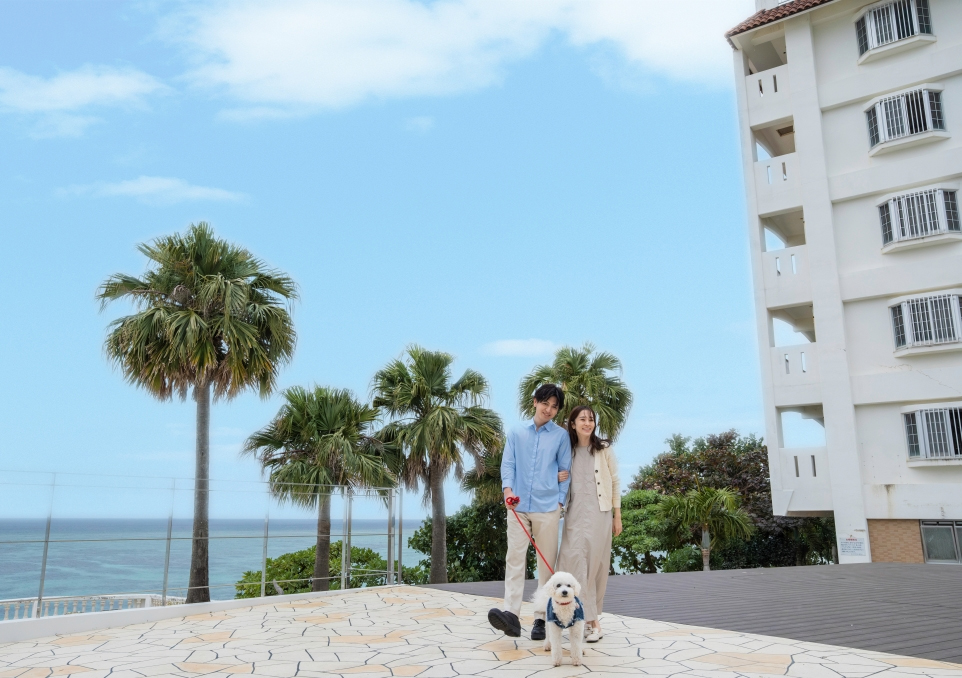 愛犬との沖縄ステイを満喫｜テラスで楽しむ特別なひととき